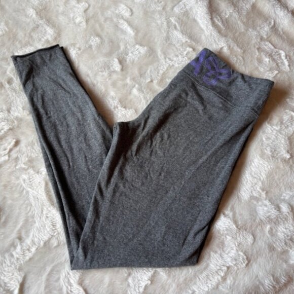 TNA Artizia Grey Leggings Spiral Logo Ladies Size Medium - Picture 2 of 14